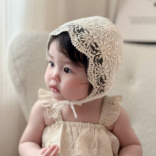 Lace Bonnet